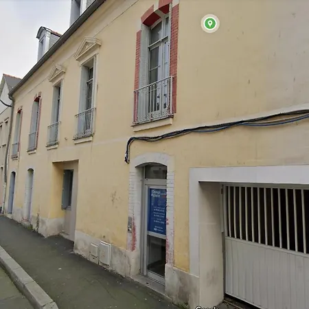 : Magnifique Studio En Face De La Gare